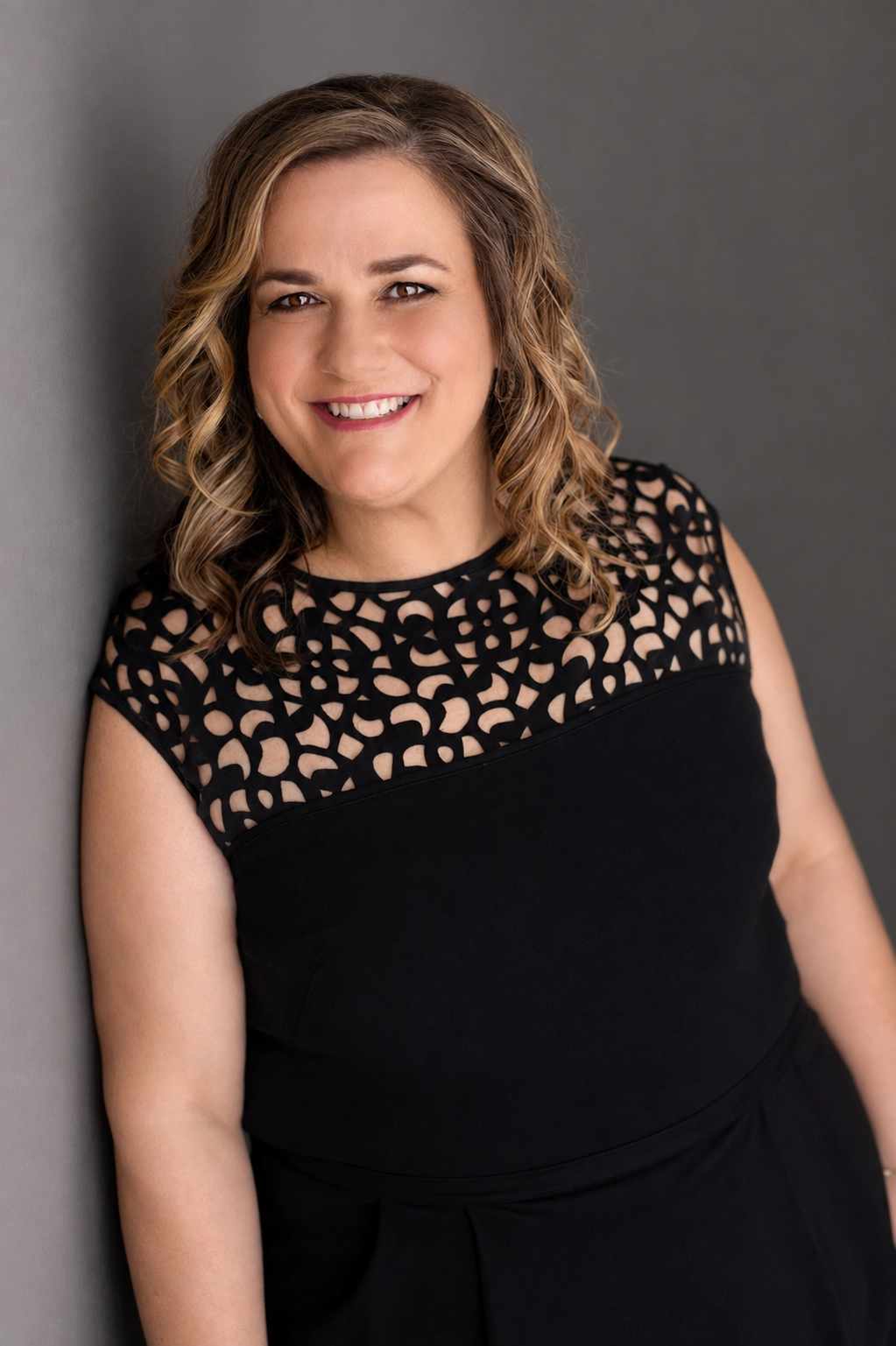 LaurieAnne Minoff Portrait (1)